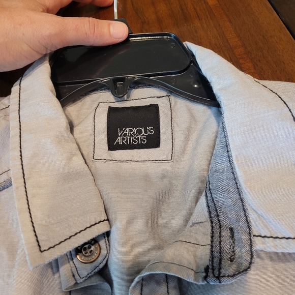 VARIOUS ATISTS,MENS LIGHT GREY DISTRESSED button-down short sleeve shirt XL - Picture 6 of 8